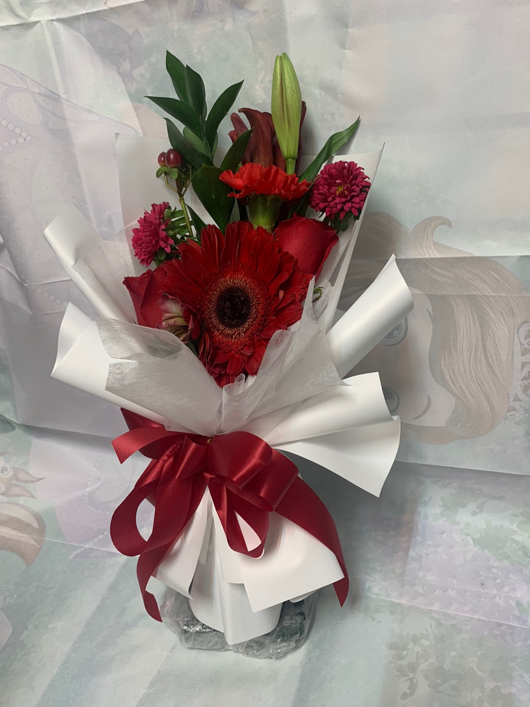 Florist's Choice Mini Bouquet with Roses – Susan Flowers